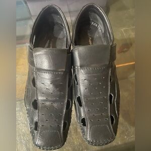 Hush Puppies Black Leather Slip-On Loafers